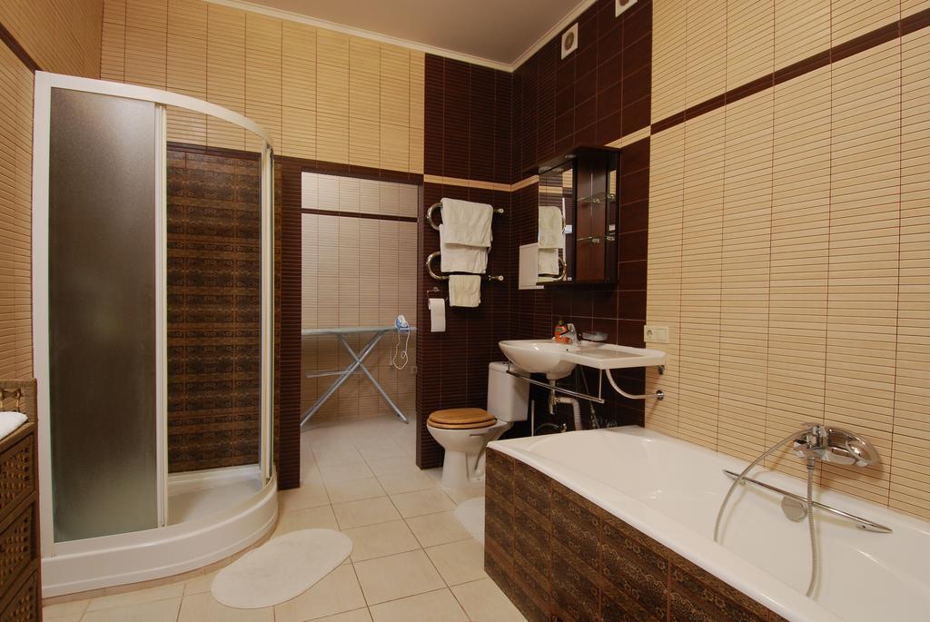 Botanic Saksaganskogo Appartement Kiev Buitenkant foto